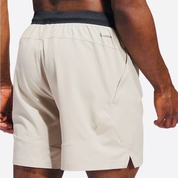 Adidas Axis Woven 6” Training Gym Shorts Chalk White HZ3342 Mens Size 2XL - Picture 2 of 10